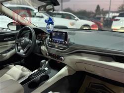 نيسان ألتيما